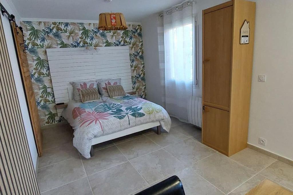 Gite De L'Olivier, Classe, Climatise, Jardin Avec Parking Gratuit Devant Le Logement Et A 5 Minutes Du Centre-Ville A Pied LʼIsle-sur-la-Sorgue Exteriér fotografie
