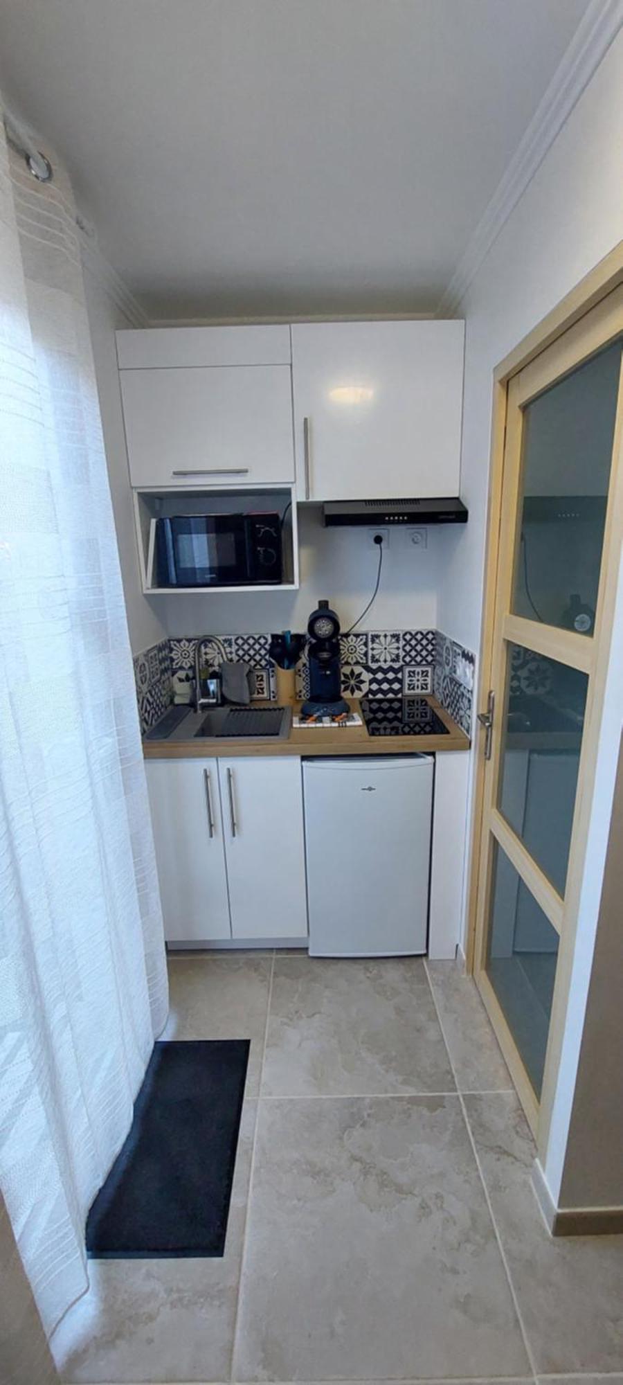 Gite De L'Olivier, Classe, Climatise, Jardin Avec Parking Gratuit Devant Le Logement Et A 5 Minutes Du Centre-Ville A Pied LʼIsle-sur-la-Sorgue Exteriér fotografie