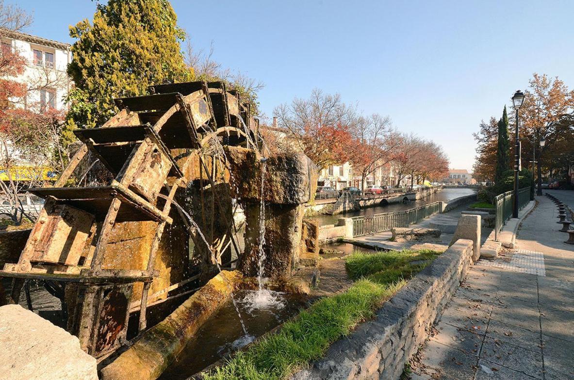 Gite De L'Olivier, Classe, Climatise, Jardin Avec Parking Gratuit Devant Le Logement Et A 5 Minutes Du Centre-Ville A Pied LʼIsle-sur-la-Sorgue Exteriér fotografie
